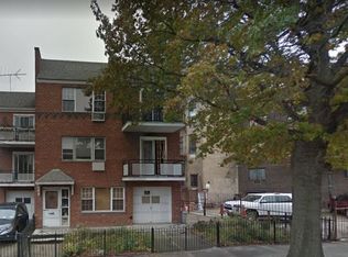 2531 27th St, Astoria, NY 11102