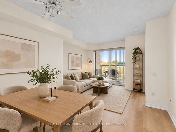 3rd image of 140 Bathurst St #505