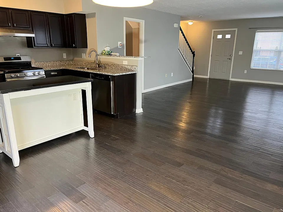Kitchen with center island