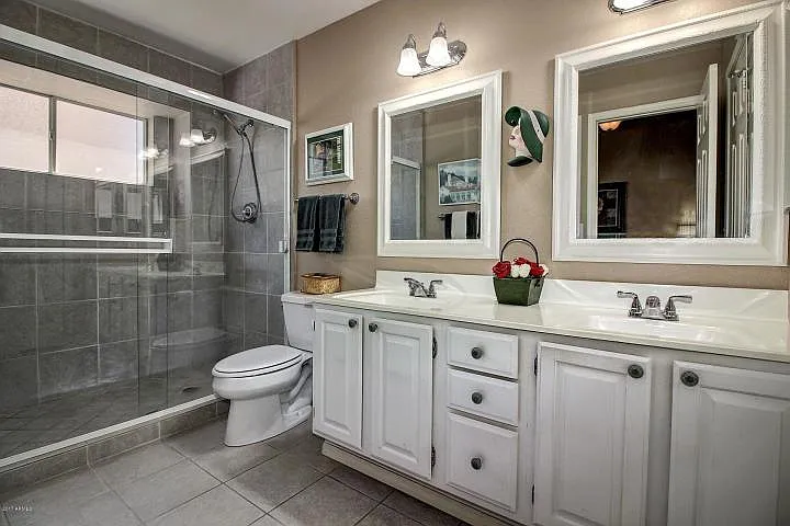18911 N 68th Ave — Photo 23