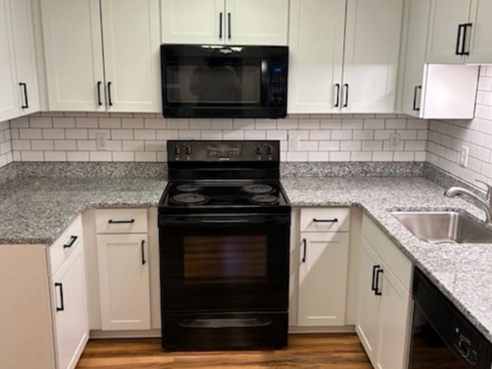 1st image of 109 Marymont Dr