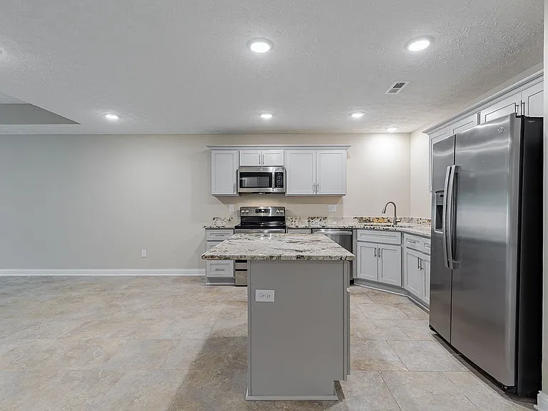 305 Breckinridge Cir — Photo 13