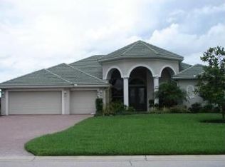 608 Country Meadows Way, Bradenton, FL 34212