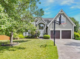 19169 W 208th Ter, Spring Hill, KS 66083