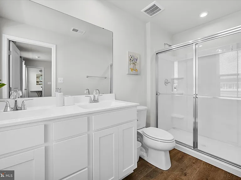 310 Creekside Dr — Photo 23