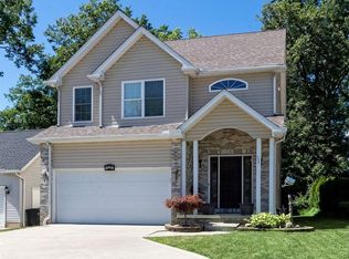 28727 Uxbridge Dr, Willowick, OH