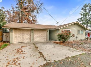 317 Highland Dr, Medford, OR