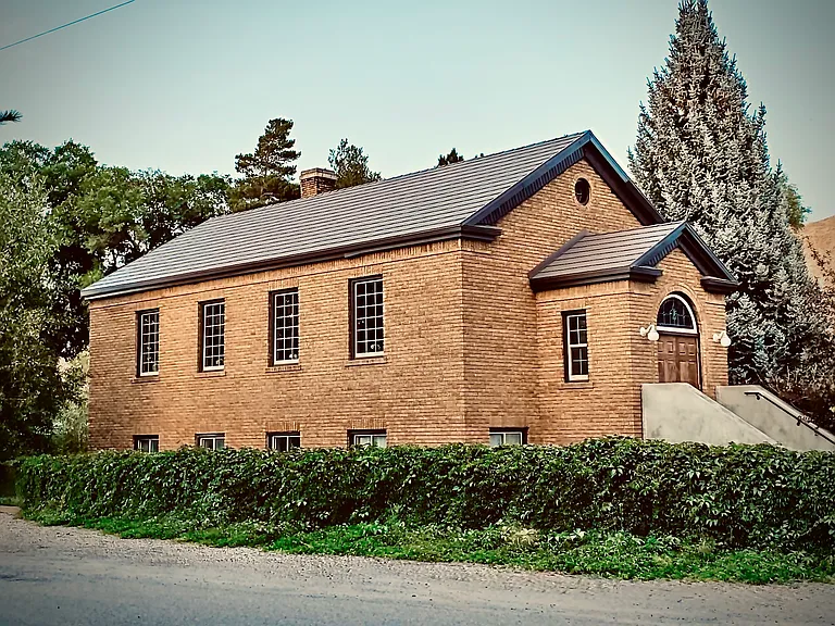 N 3800 W — Photo 36