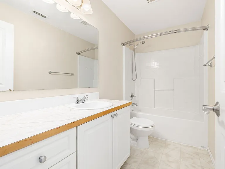 16426 SE 263rd St — Photo 24