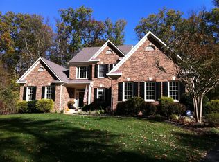 22016 Woodwinds Dr, Leesburg, VA