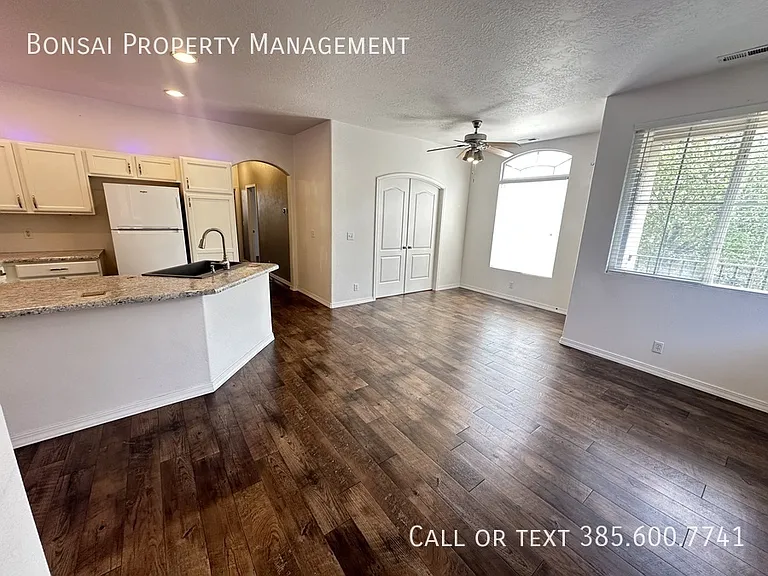 3854 W Garonne Ave — Photo 4