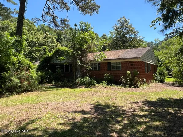 9343 North Carolina 131 Highway, Bladenboro, NC 28320