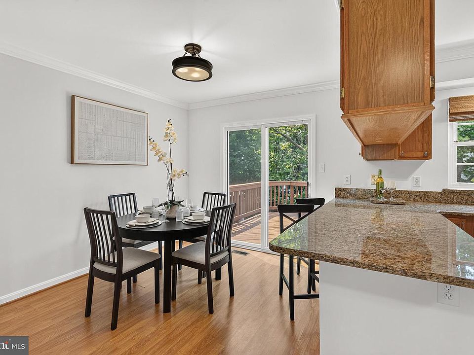 45555 Whitcomb Sq, Sterling, VA 20166 | Zillow