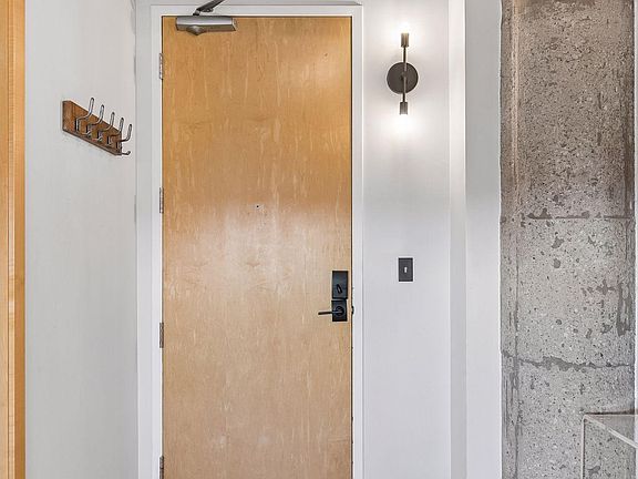 4th image of 748 3rd St N #600