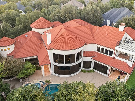 4th image of 10 Stephens Ct