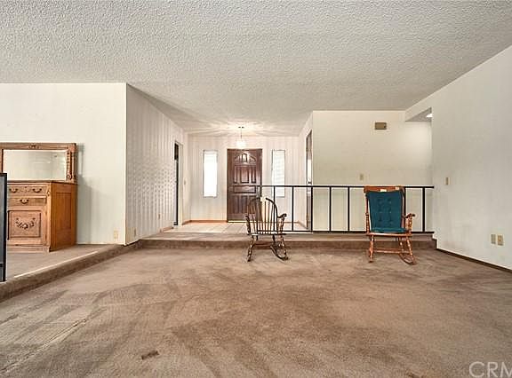 5th image of 7222 Kenyon Ave
