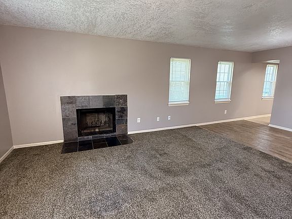 5th image of 10009 NW Jones Dr #A