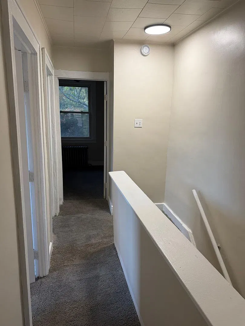 3 bed, 1172 sqft, $1,495 — Photo 2