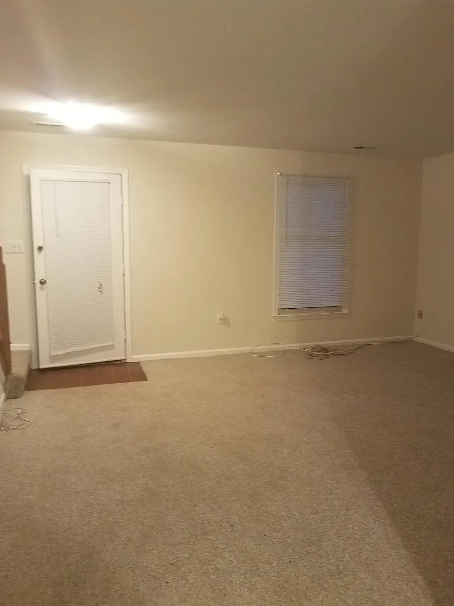 Living room - 3276 Westdale Ct