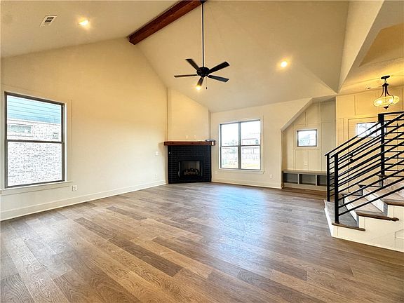 7th image of this home