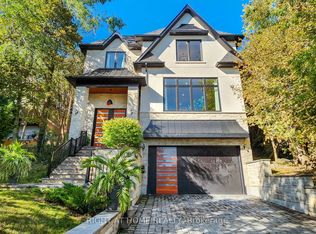 700 Hillcrest Rd, Pickering, ON L1W2P1