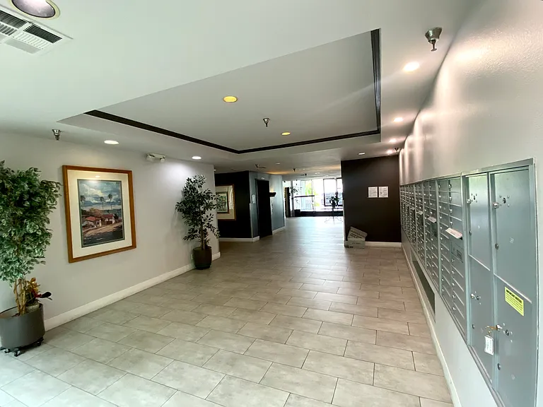 4431 Eagle Rock Blvd — Photo 10