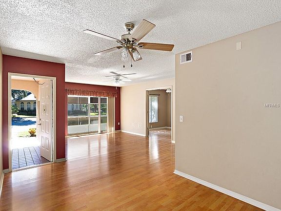5th image of 13215 Slash Pine Dr APT A