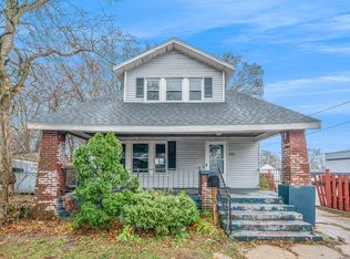 830 Burton St SE, Grand Rapids, MI 49507