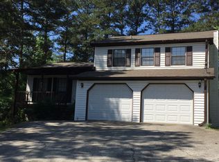 1071 Oak Rd, Lilburn, GA 30047