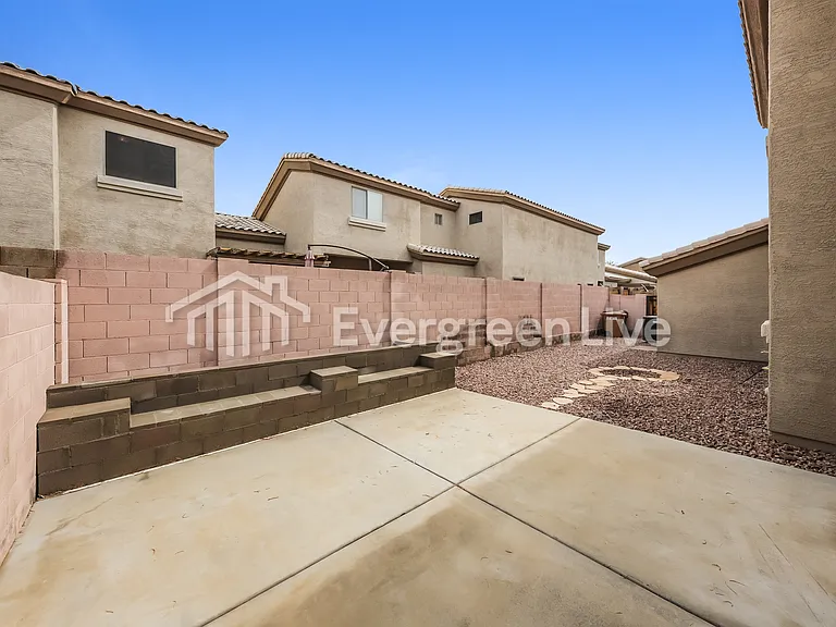 8094 W Beck Ln — Photo 20