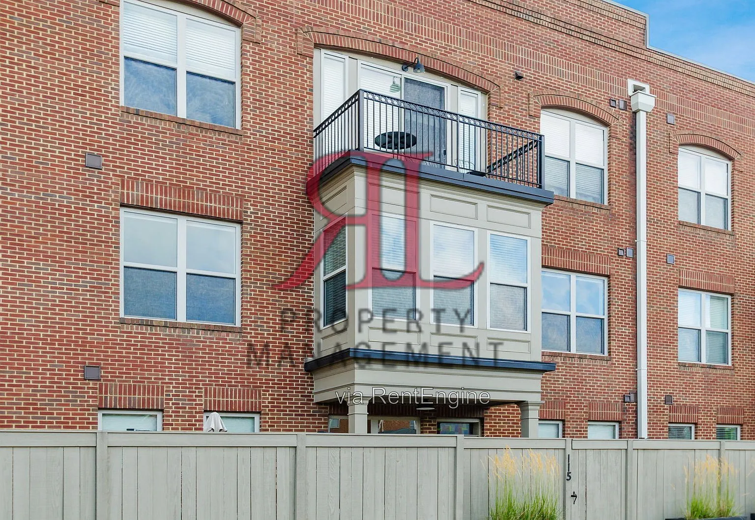 2 bed, 2.0 bath, 1230 sqft, $2,099 — Photo 3