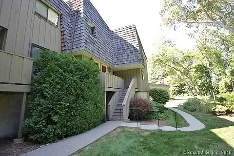 113 Ledgebrook Dr
