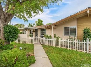 26752 Whispering Leaves Dr UNIT B, Santa Clarita, CA 91321