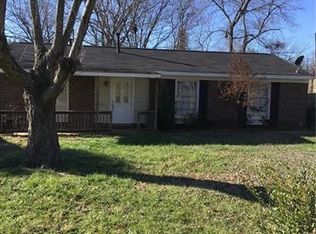 533 Dedmon Dr, Charlotte, NC 28216