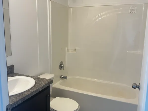 742 Waltham Dr, Mount Morris, MI 48458