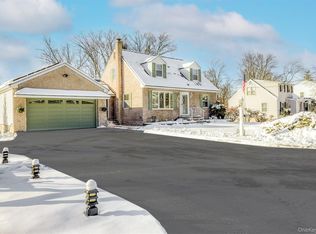 16 Highview Avenue, Airmont, NY 10901