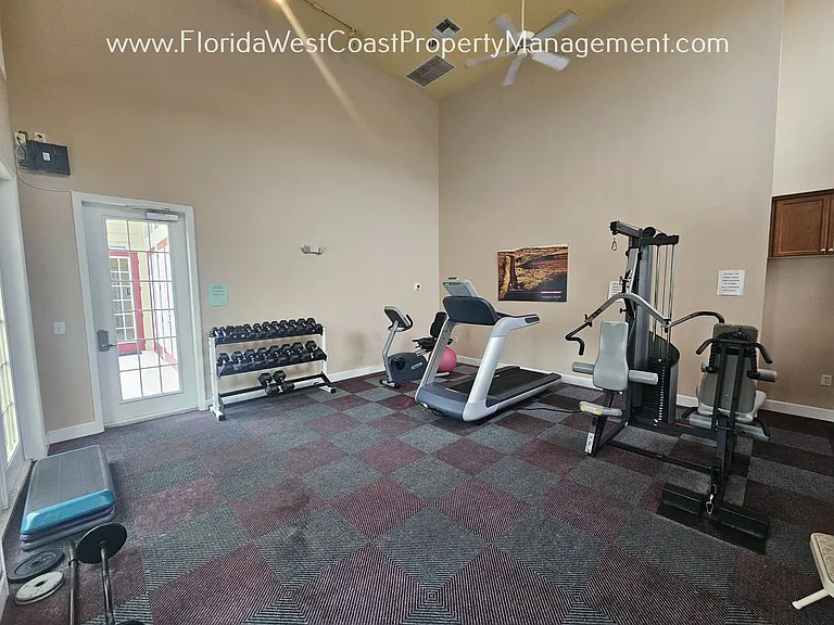 7654 Plantation Cir — Photo 25