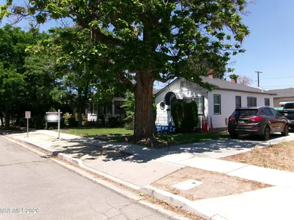 1018 E St, Sparks, NV 89431