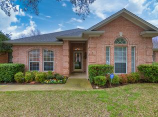 6937 Brookvale Rd, Fort Worth, TX 76132