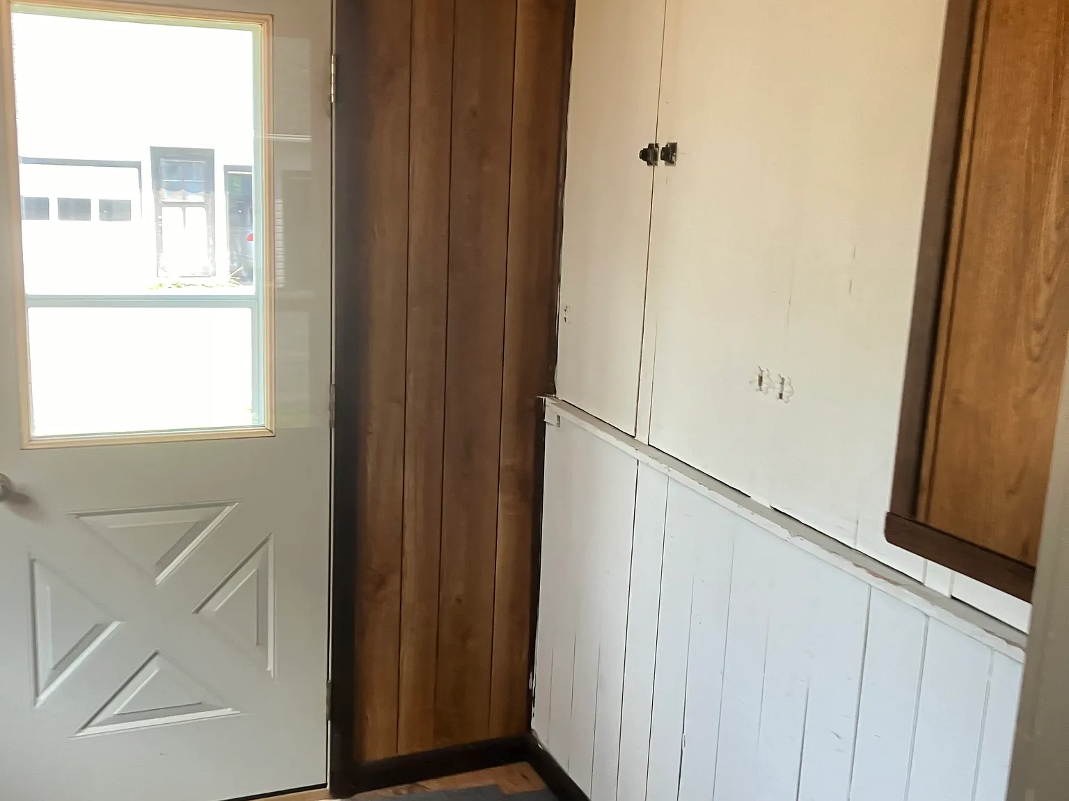 3 bed, 1.5 bath, 942 sqft, $1,525 — Photo 2