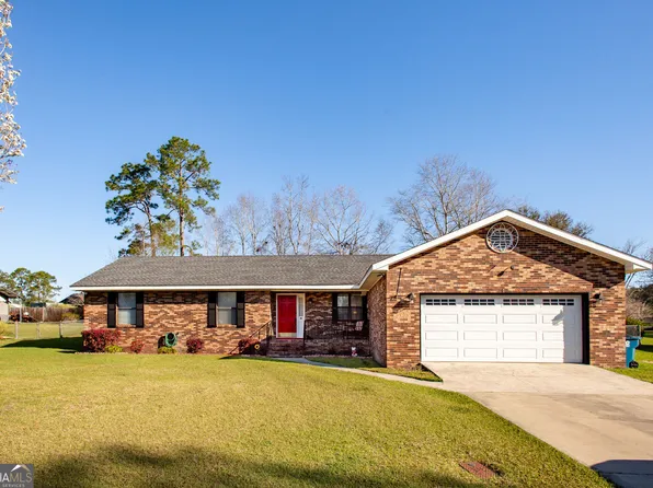 3463 Wren Dr, Waycross, GA 31503