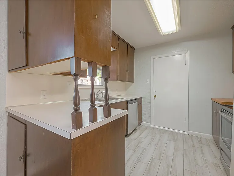 3426 Bradford St — Photo 21