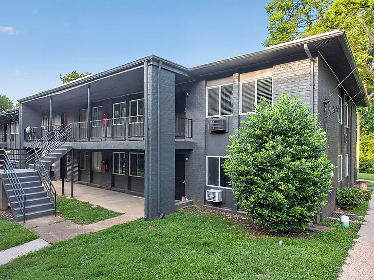 550 Harding Pl #E103 — Photo 30