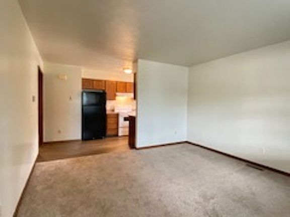 4th image of 124 S Silverwood Ln APT B