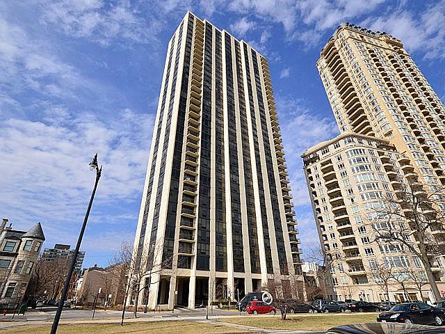 1st image of 2500 N Lakeview Ave #1901-02