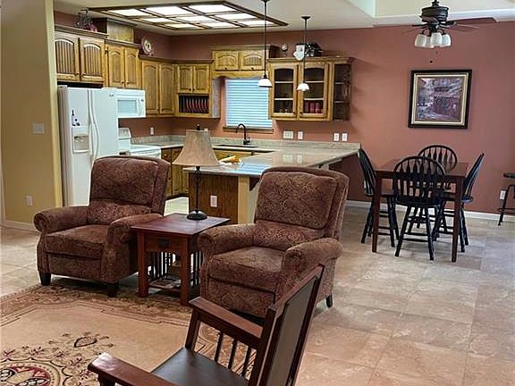 5th image of 2111 Fairway Ct