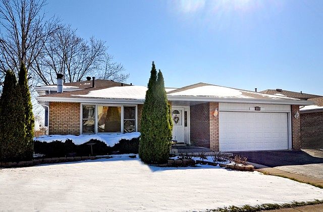 1st image of 16609 Crescent Ave