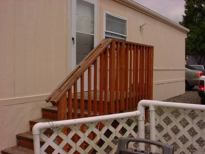 Entry deck