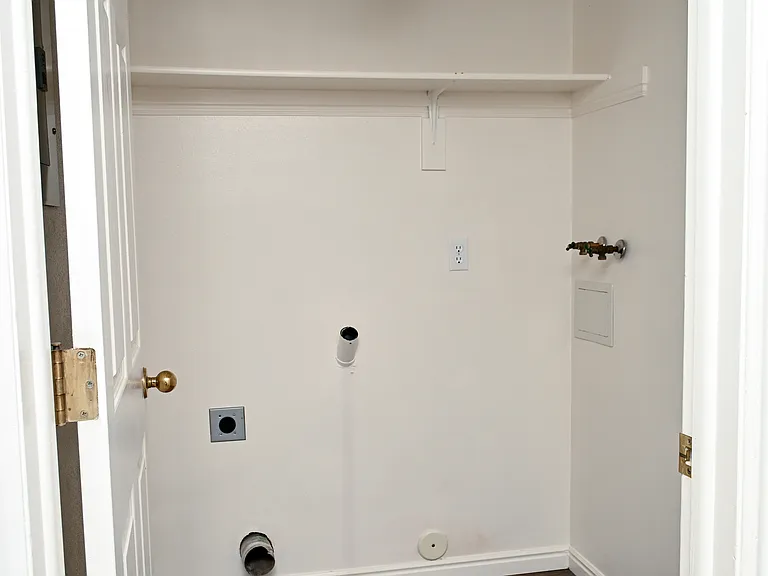1394 N 290 W #4 — Photo 12