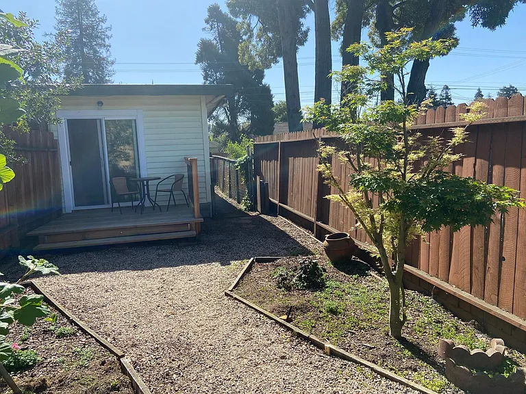 4021 Edgemoor Pl — Photo 24